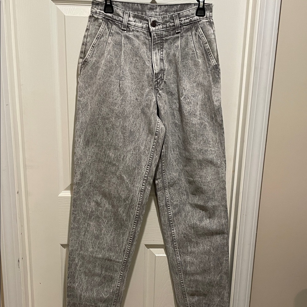 Vintage Levi’s gray acid wash 828 silver tab